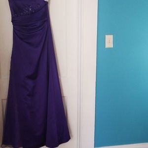 Davids bridal Bridemaid Gown